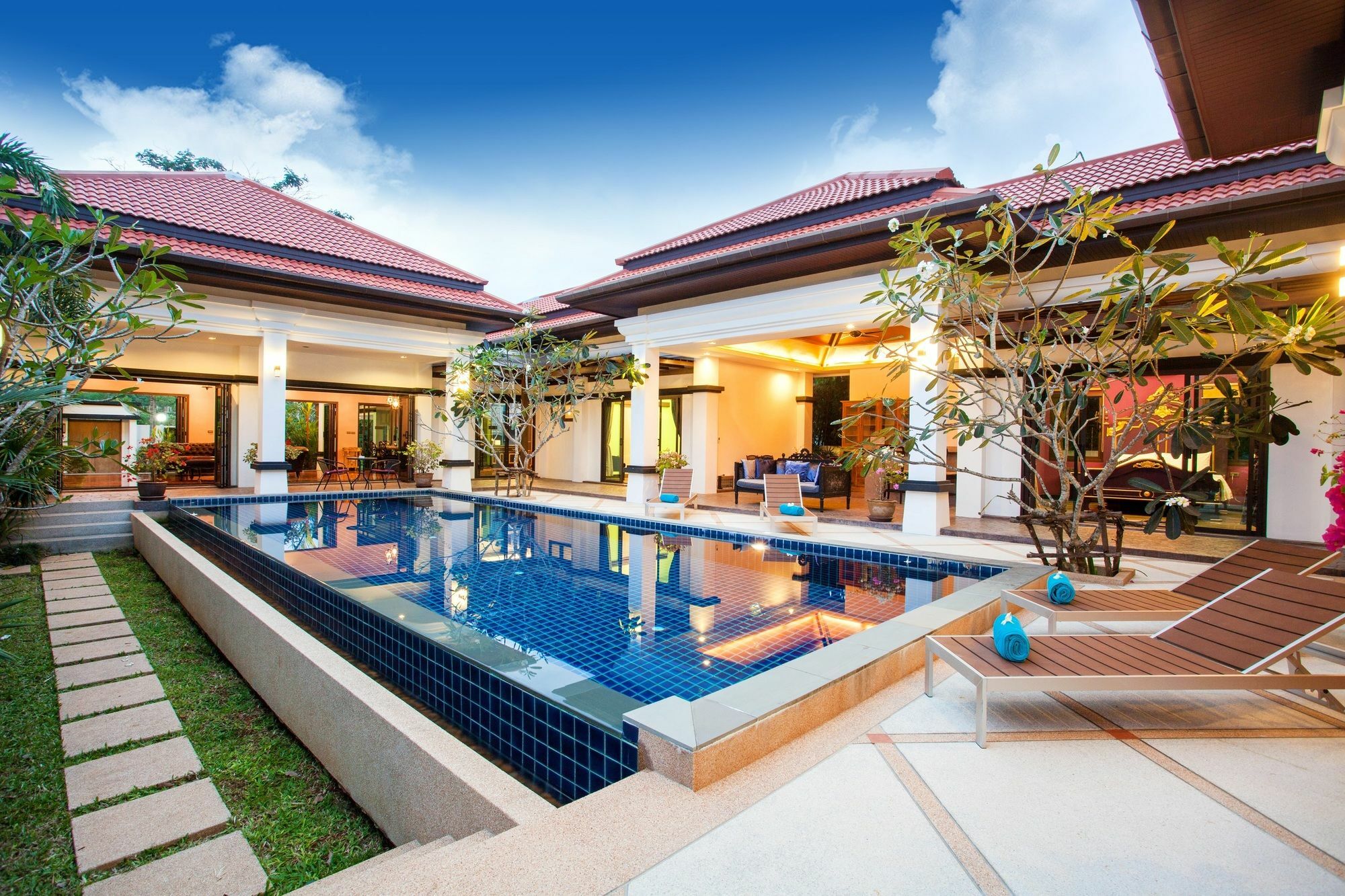Jewels Villas Phuket Surin Plajı Dış mekan fotoğraf