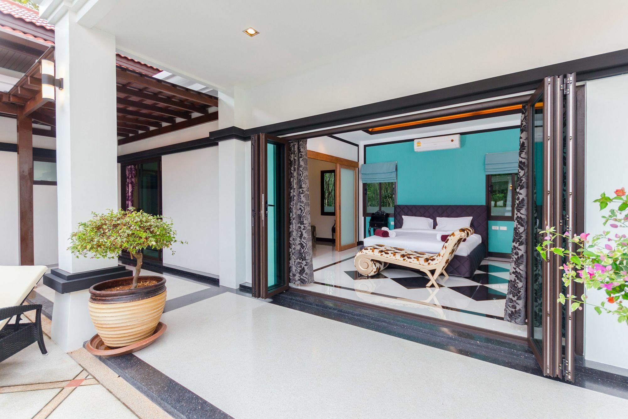 Jewels Villas Phuket Surin Plajı Dış mekan fotoğraf